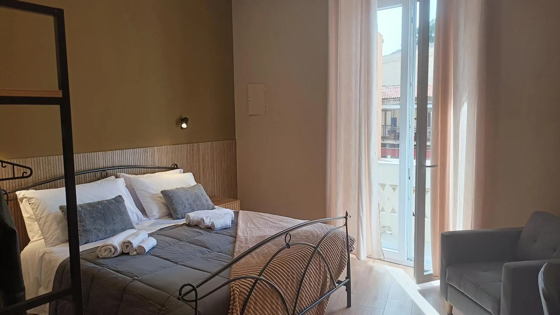 Borgese Apartments Palermo Italy