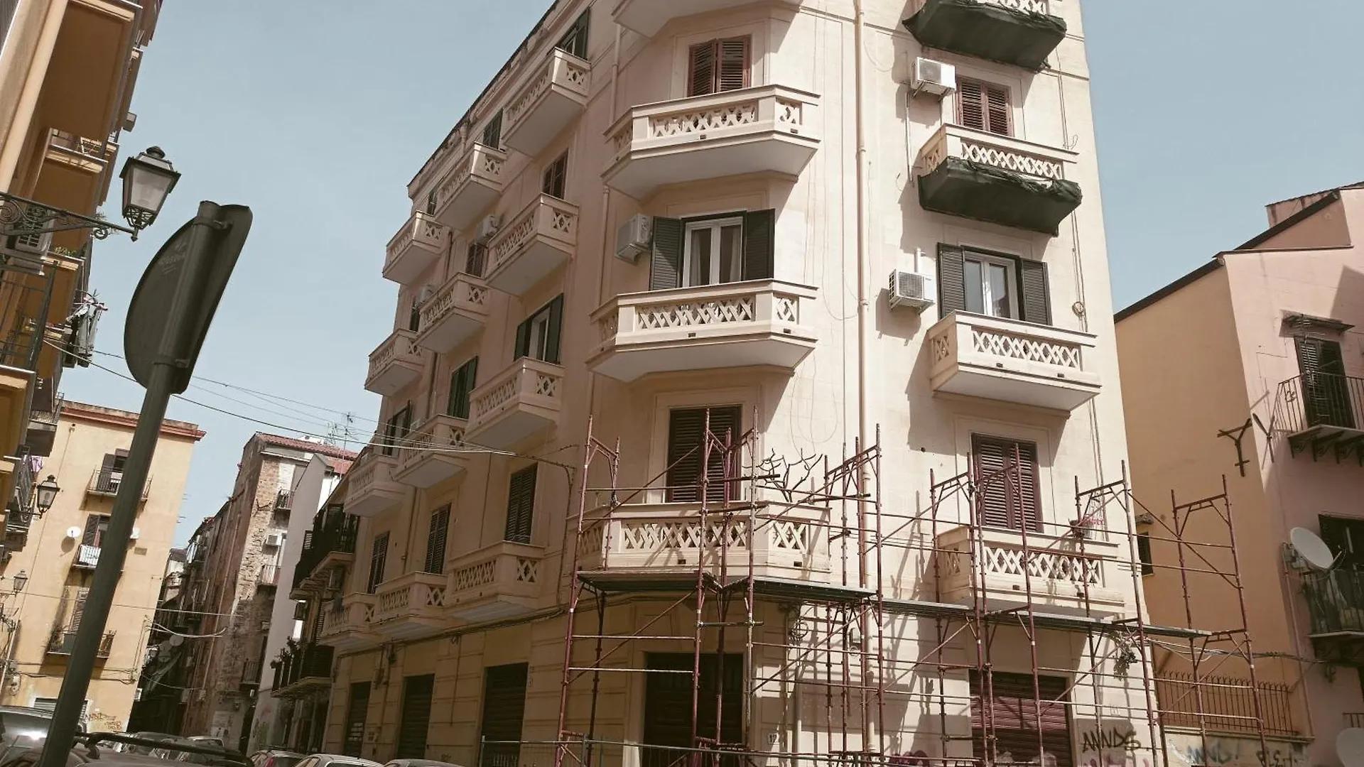 Borgese Apartments Palermo Italy