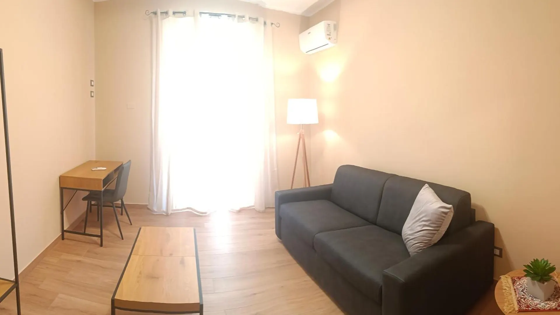 Borgese Apartments Palermo 0*,  Italy