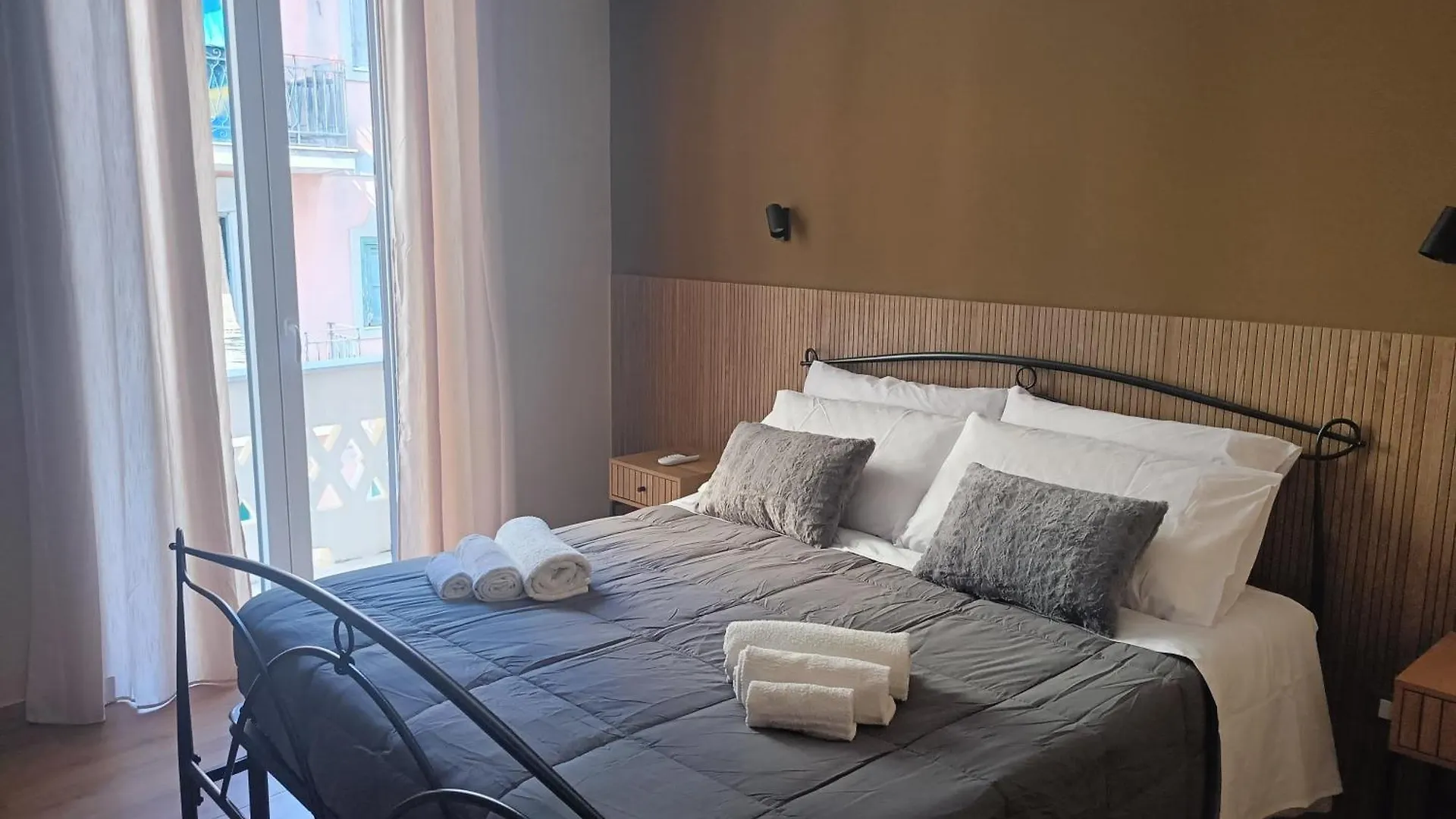 Borgese Apartments Palermo 0*,  Italy