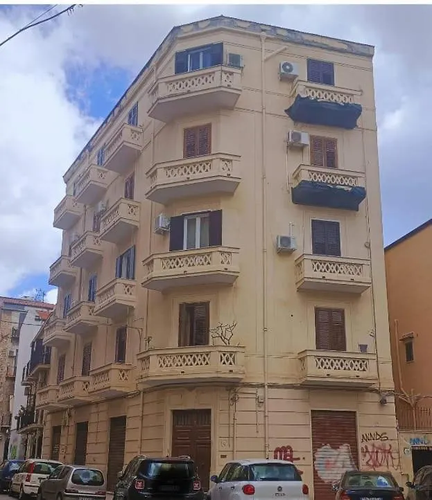 Borgese Apartments Palermo 0*,  Italien